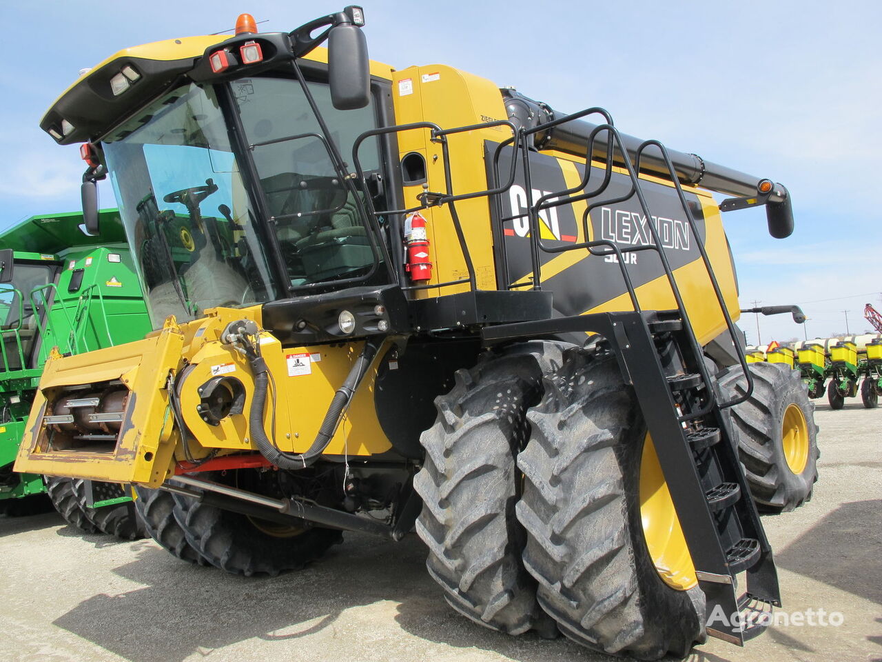 Caterpillar Lexion 580 cosechadora de cereales