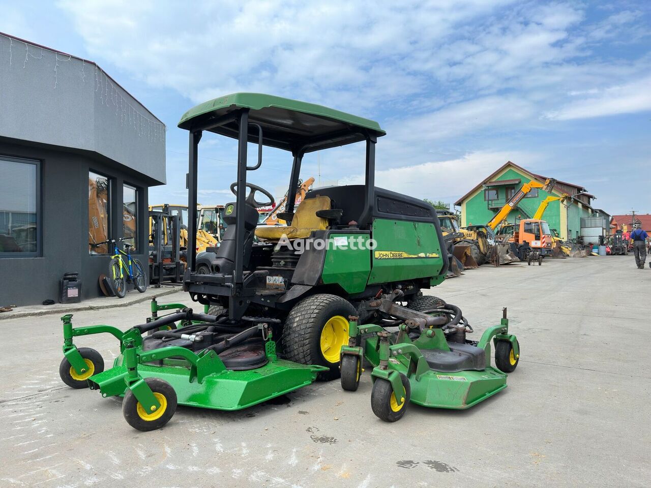 John Deere 1600 Turbo tractor cortacésped