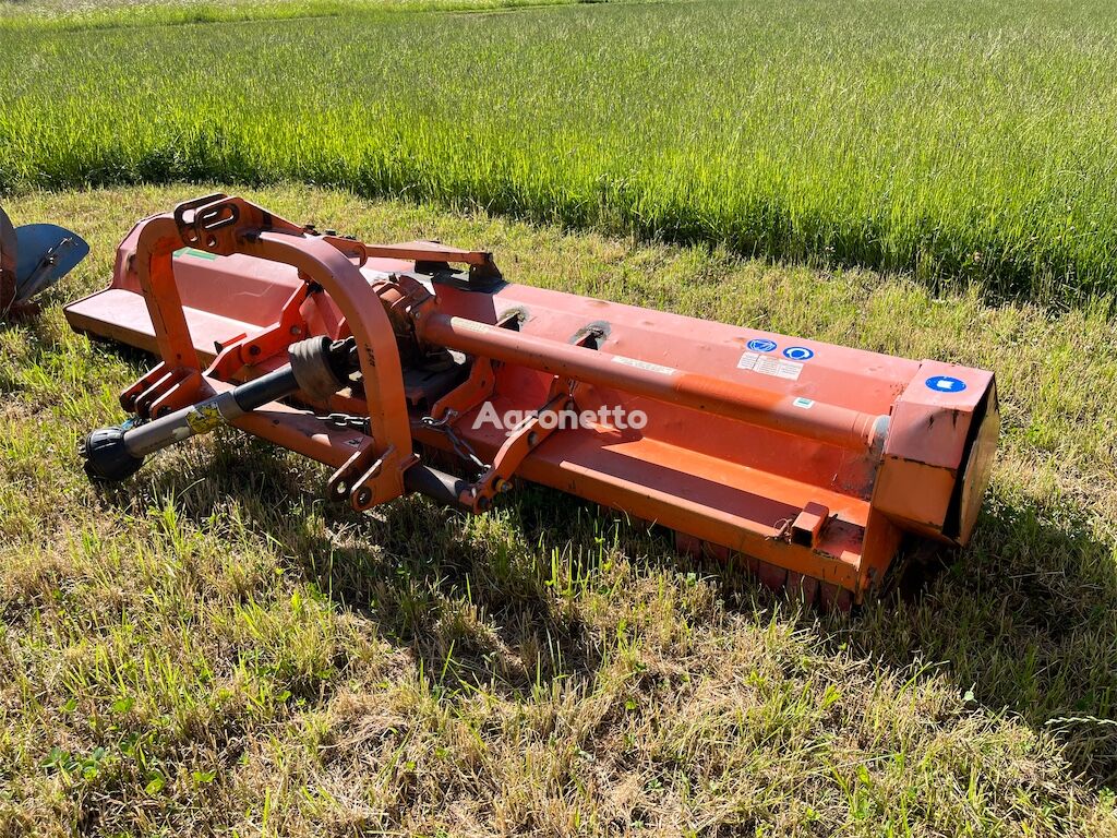Agrimaster KN 320 trituradora para tractor