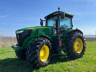 John Deere 7230R tractor de ruedas