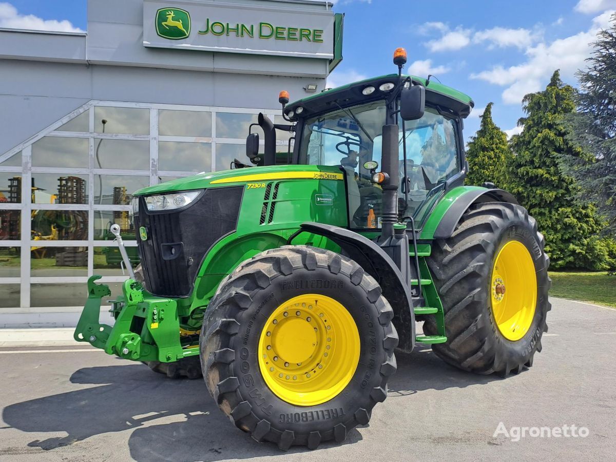 John Deere 7230R tractor de ruedas