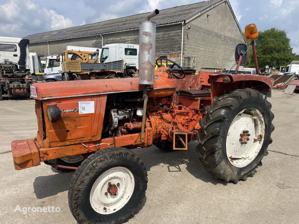 Renault SUPER 7 tractor de ruedas