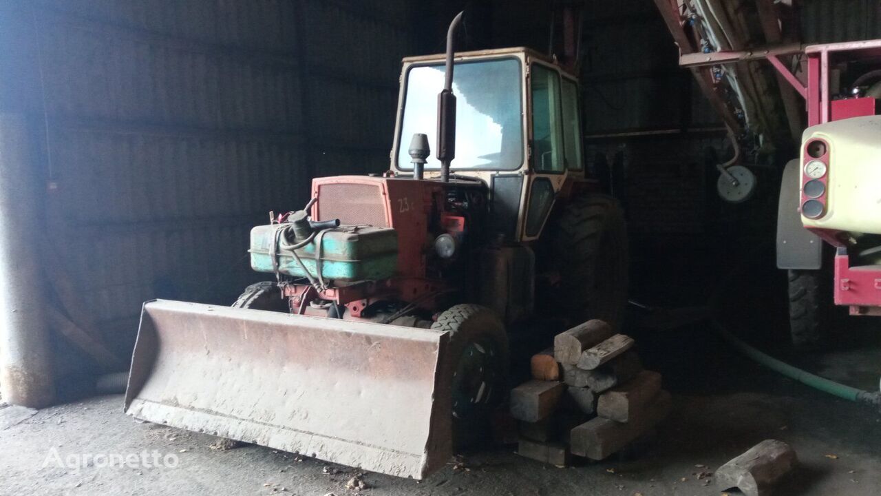 YUMZ Traktor-ekskavator YuMZ EO-2621 tractor de ruedas